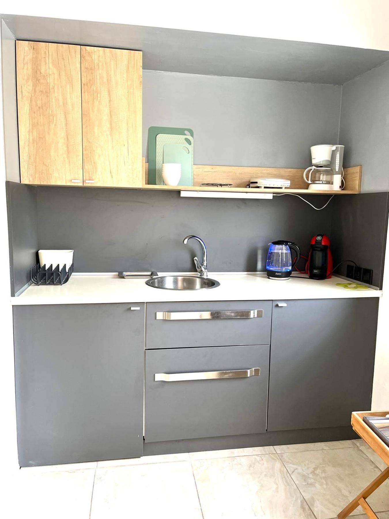 Crystal - Apartment With Garden & Parking โคโมทินี ภายนอก รูปภาพ